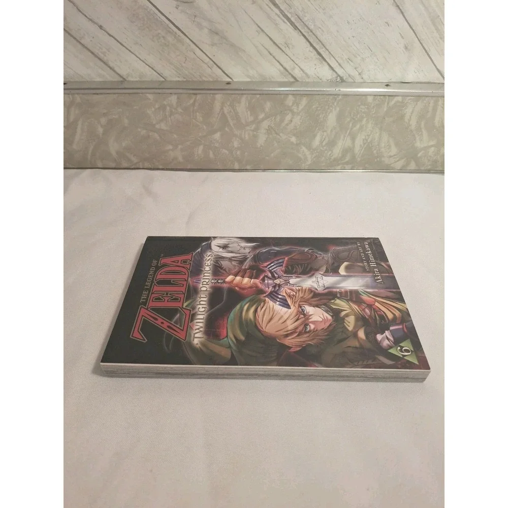 Legend of Zelda: Twilight Princess, Vol. 6 - paperback Himekawa, Akira NICE!
